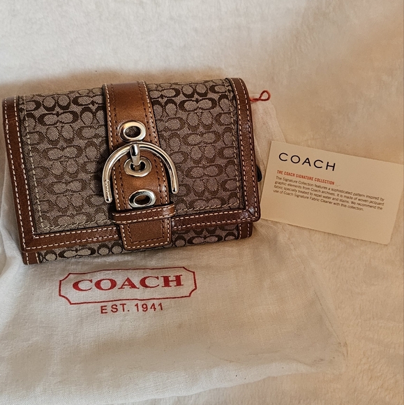 Coach Signature 'C' Jacquard & Leather Soho Buckle Wallet & Dust Bag NWOT 2008 - Picture 1 of 10
